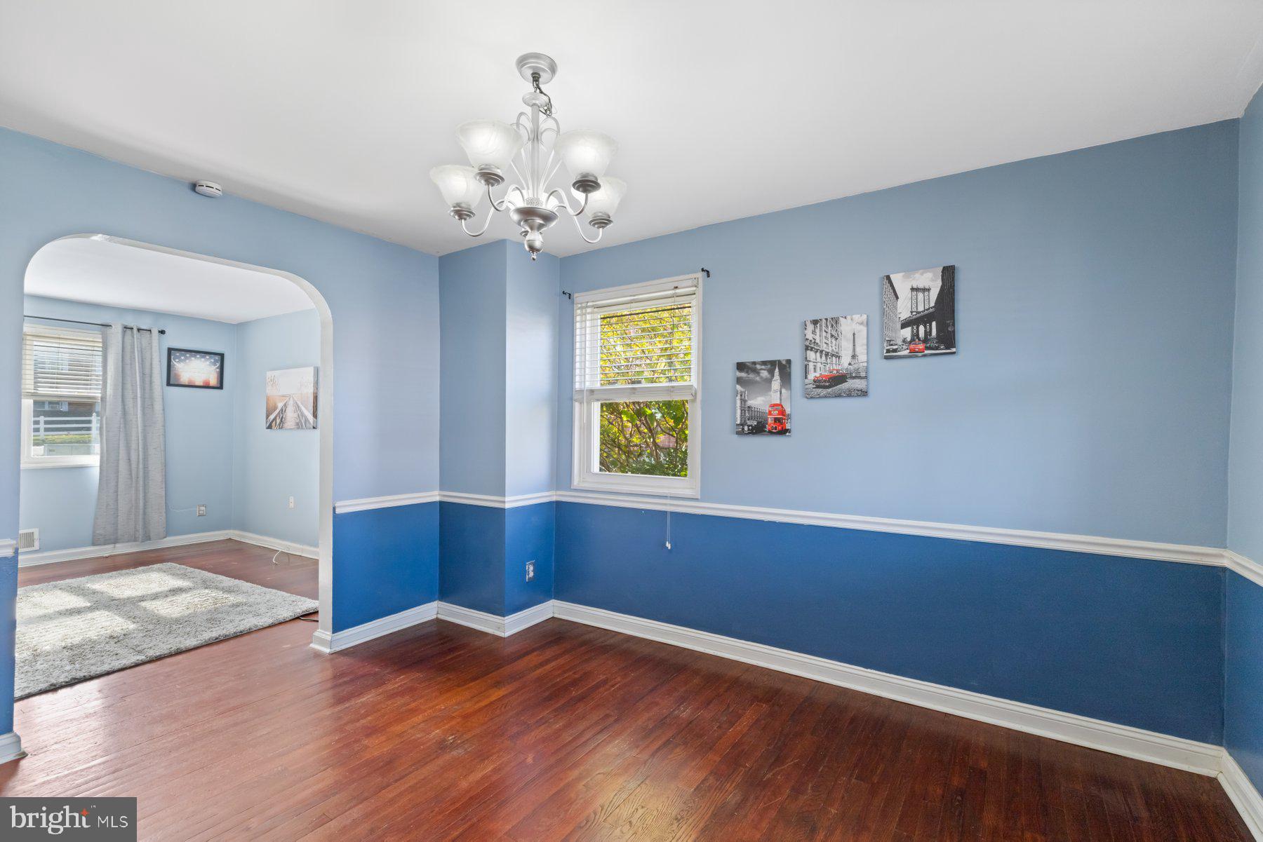 708 Edmondson Avenue Baltimore, MD 21228 - Photo 10 of 30 Chandelier