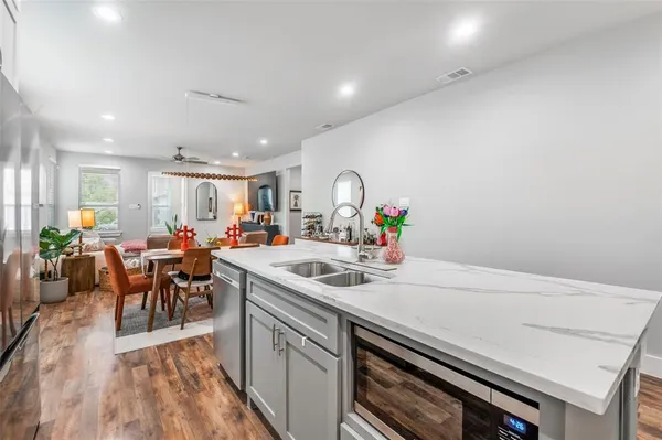 $3,100 | 2123 Ramsey Avenue, Dallas, TX 75216