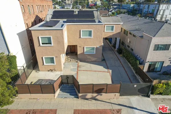 $3,100 | 136 North Rampart Boulevard, Unit 2, Los Angeles, CA 90026