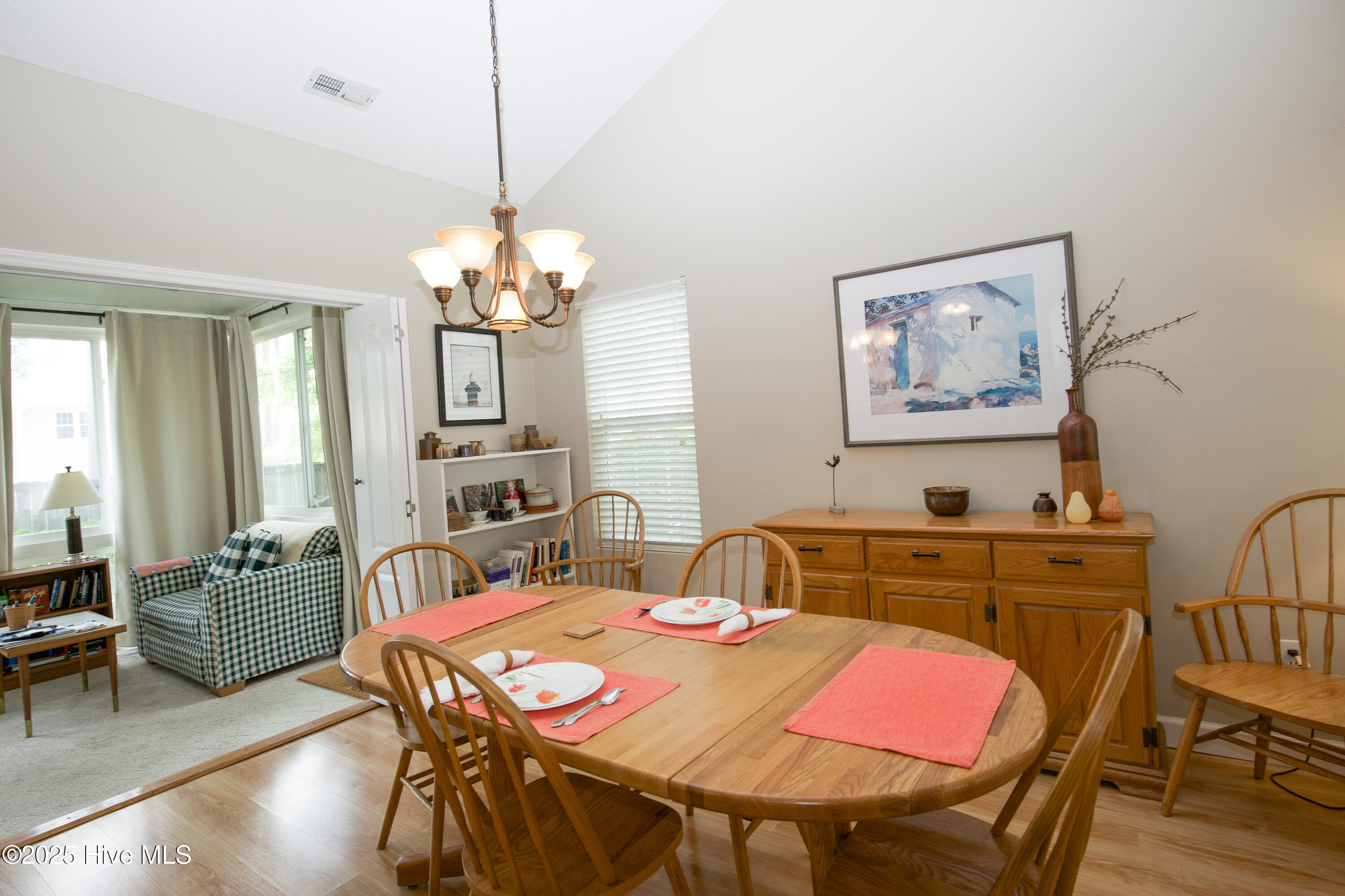 207 Kinloch Way Aberdeen, NC 28315 - Photo 8 of 38 Dining