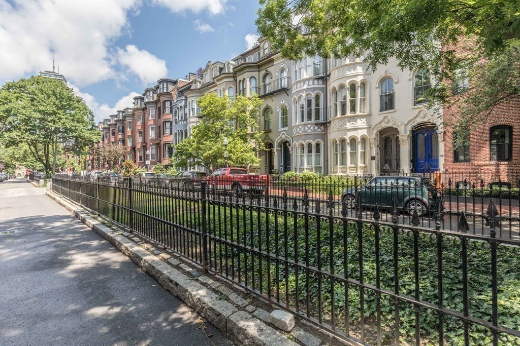 11 Rutland Square, Boston, MA 02118 Compass