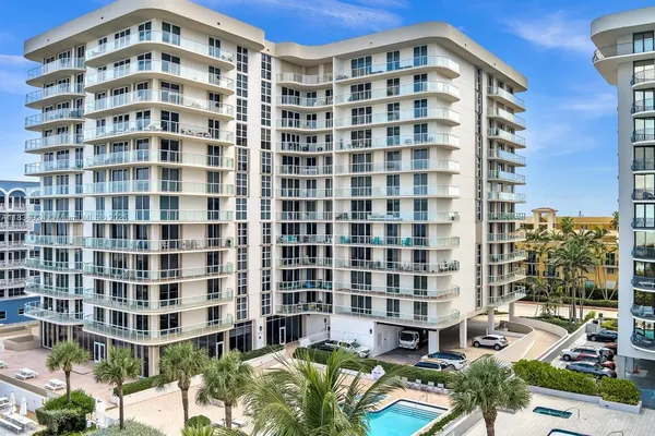 $769,000 | 8855 Collins Avenue, Unit 2F, Surfside, FL 33154