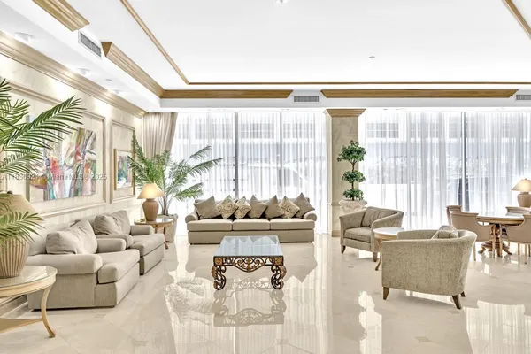 $769,000 | 8855 Collins Avenue, Unit 2F, Surfside, FL 33154