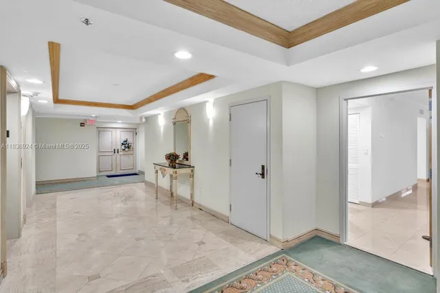 $769,000 | 8855 Collins Avenue, Unit 2F, Surfside, FL 33154