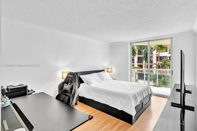 $769,000 | 8855 Collins Avenue, Unit 2F, Surfside, FL 33154