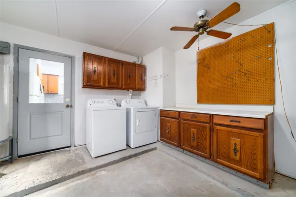 $1,800 | 10830 Sela Lane, Houston, TX 77072