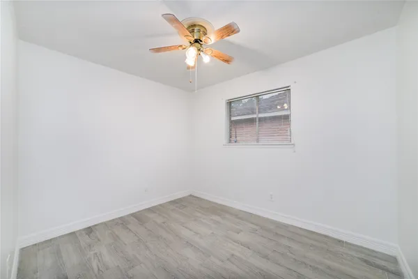 $1,800 | 10830 Sela Lane, Houston, TX 77072