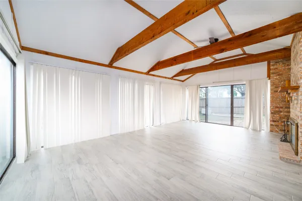 $1,800 | 10830 Sela Lane, Houston, TX 77072