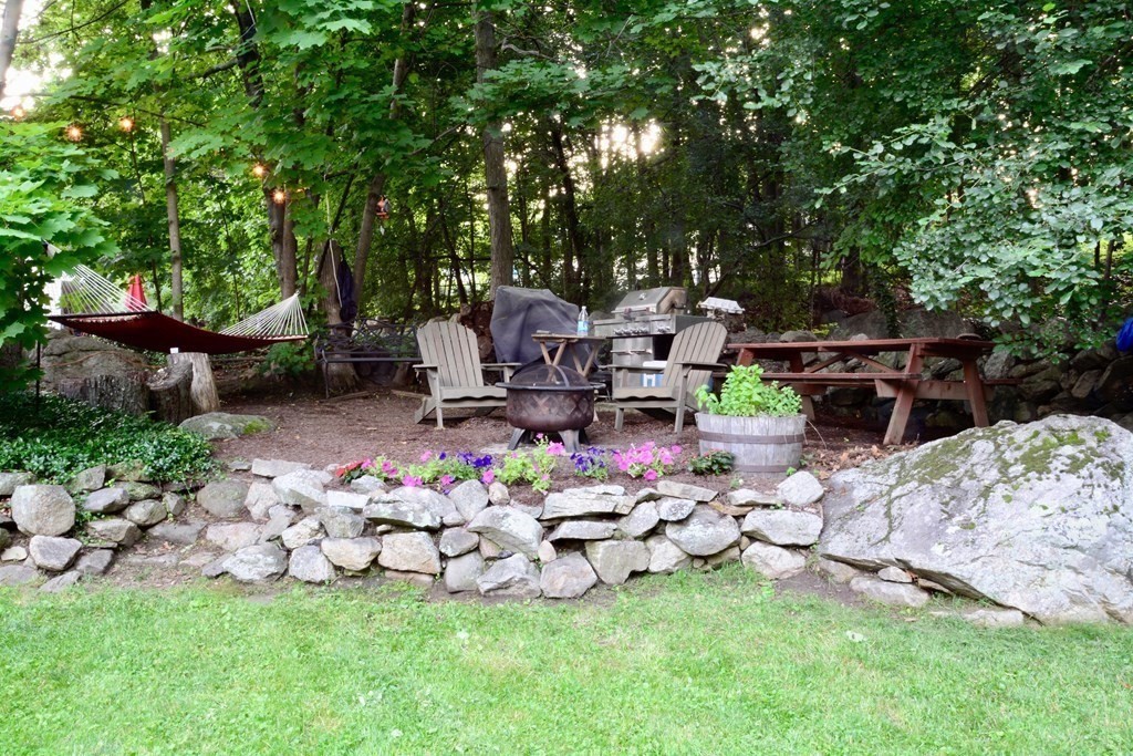 3 Northgate Road Chelmsford, MA 01824 - Photo 5 of 30 Gallery Image 5
