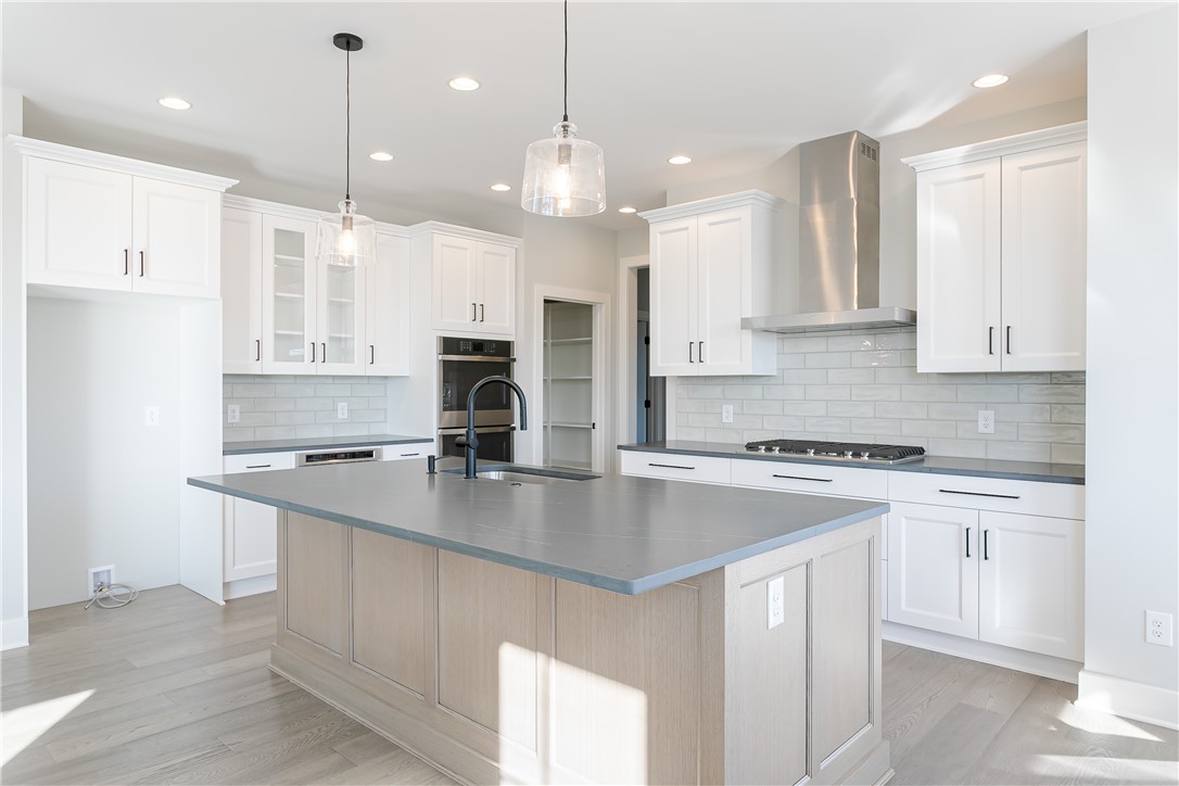 35 Coventry Ridge Pittsford, NY 14534 - Photo 6 of 24 Kitchen