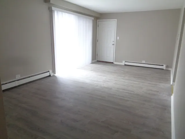 $1,400 | 7323 West 79th Street, Unit B, Bridgeview, IL 60455