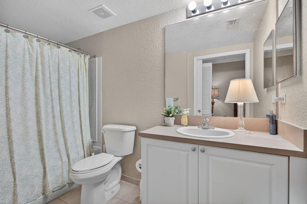 6890 West Sample Road, Unit 6890 Pompano Beach, FL 33063 - Photo 10 of 15 Bathroom