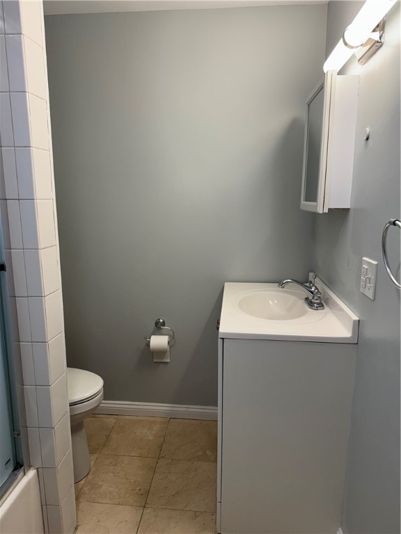 66 Armstrong Avenue Providence, RI 02903 - Photo 18 of 35