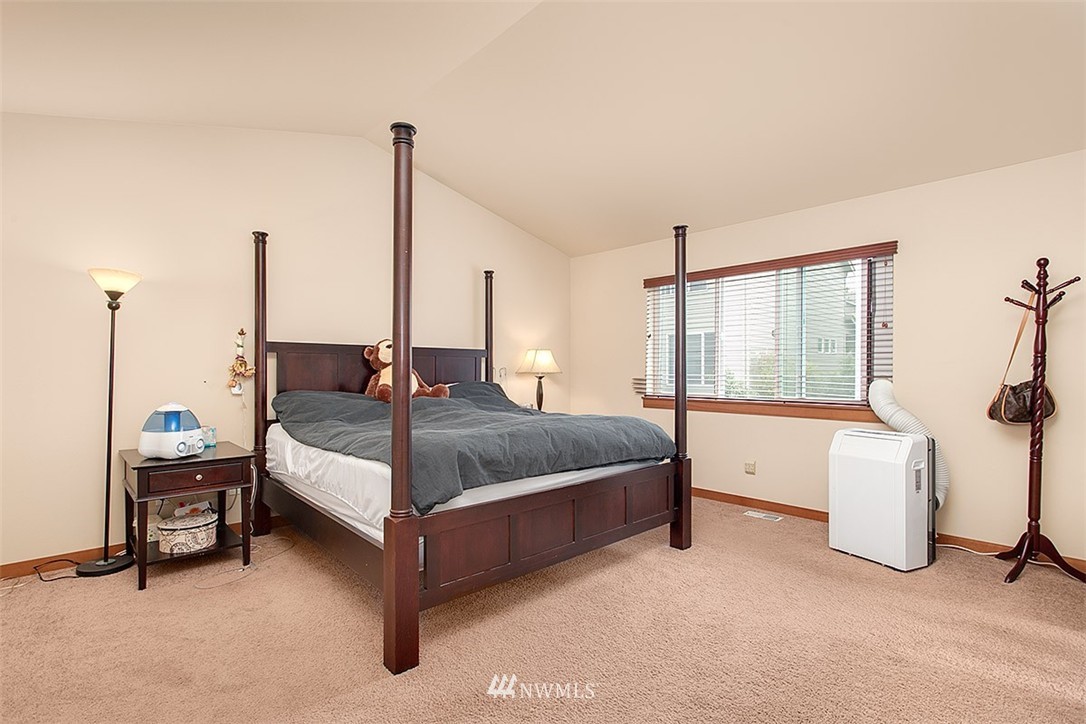 17319 13th Drive Southeast Bothell, WA 98012 - Photo 11 of 22 Gallery Image 11