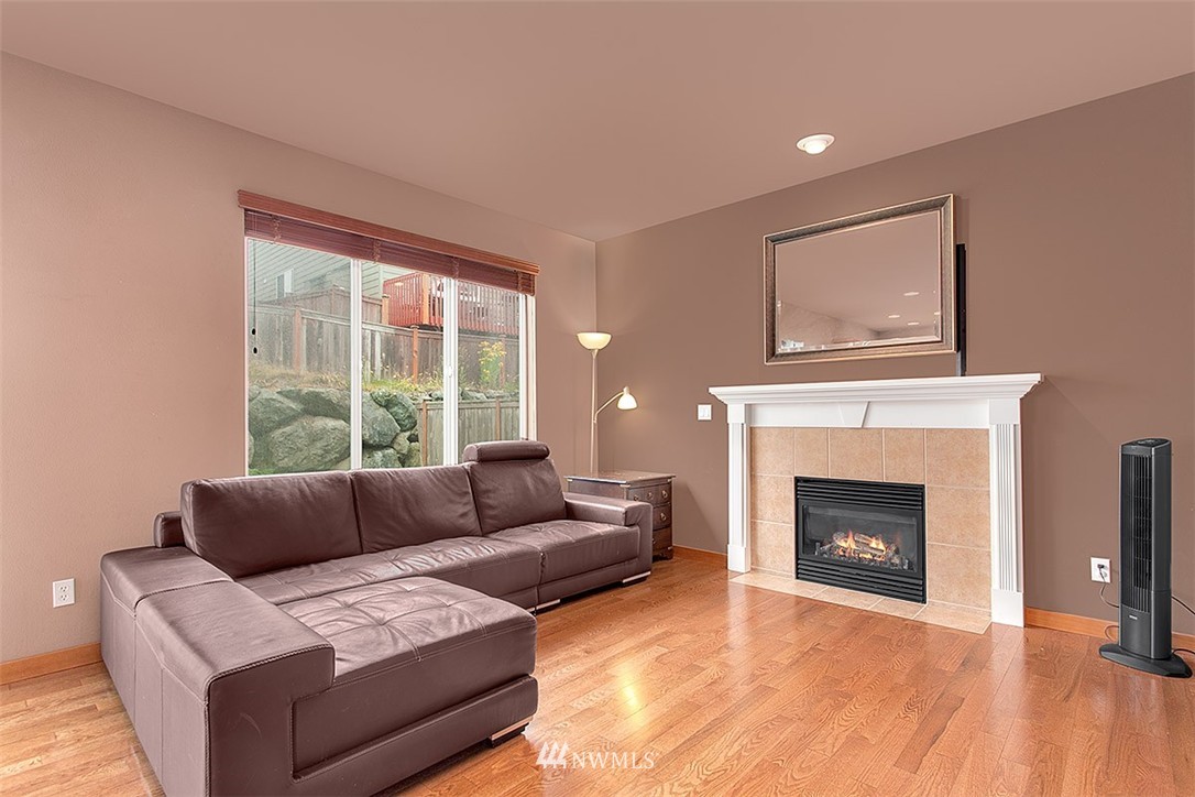 17319 13th Drive Southeast Bothell, WA 98012 - Photo 9 of 22 Gallery Image 9