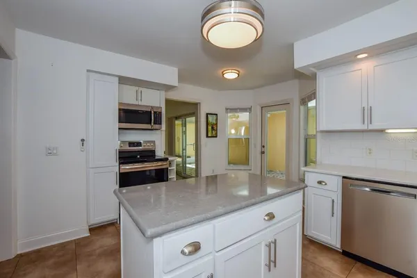 $369,000 | 761 Harrington Lake Drive North, Unit 61, Venice, FL 34293