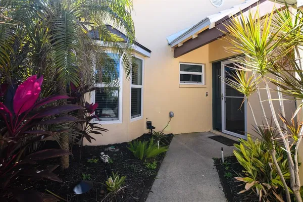 $369,000 | 761 Harrington Lake Drive North, Unit 61, Venice, FL 34293