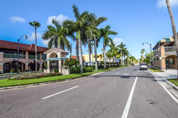 $369,000 | 761 Harrington Lake Drive North, Unit 61, Venice, FL 34293