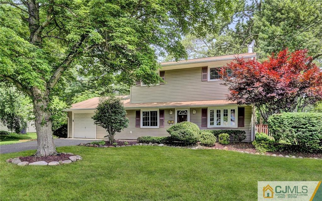 101 Stillwell Road Kendall Park, NJ 08824 - Photo 3 of 25 Gallery Image 3