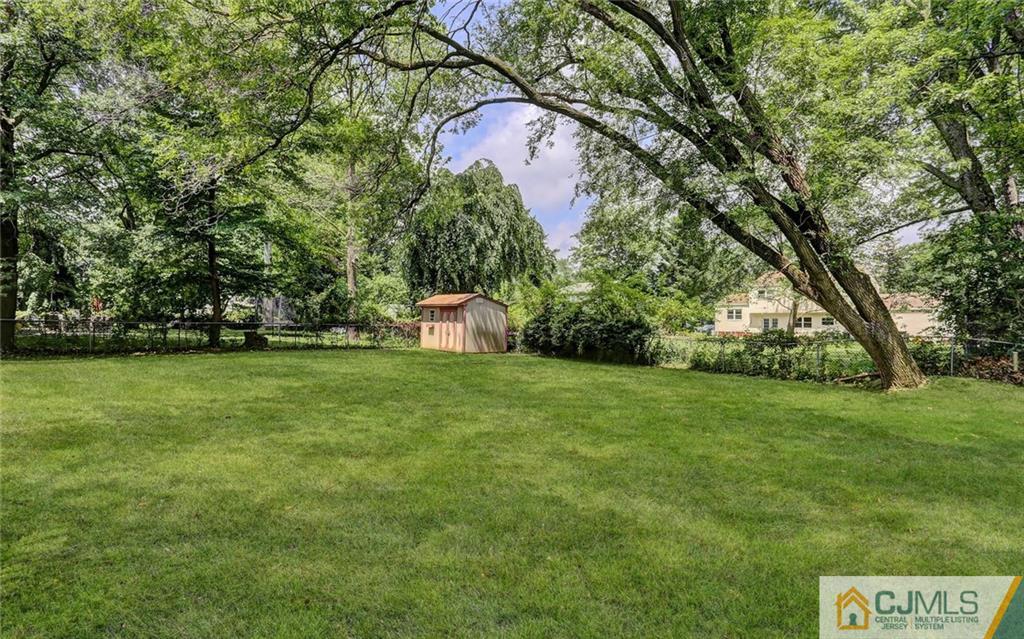 101 Stillwell Road Kendall Park, NJ 08824 - Photo 23 of 25 Gallery Image 23