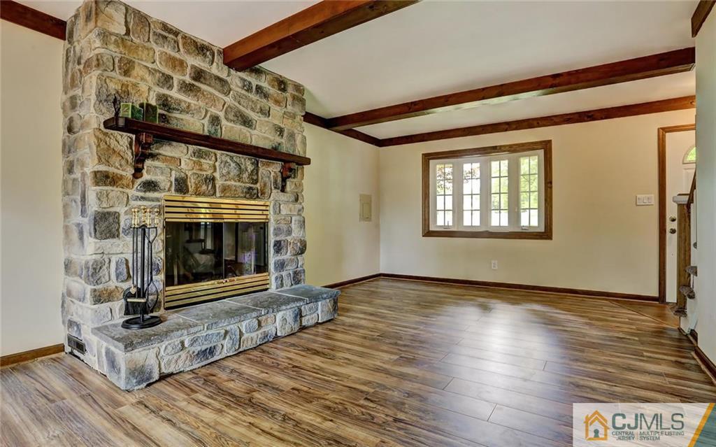 101 Stillwell Road Kendall Park, NJ 08824 - Photo 8 of 25 Gallery Image 8