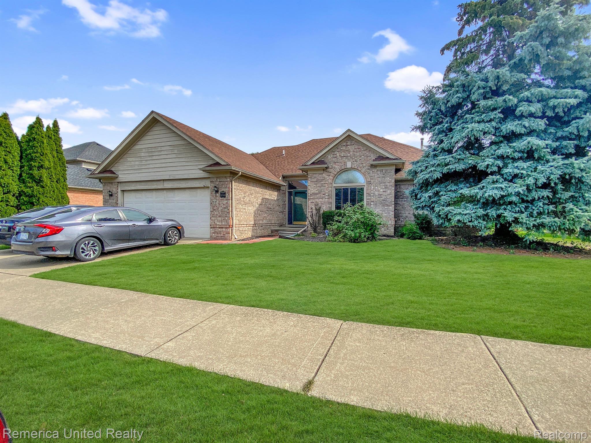 32444 Pine Ridge Drive Warren, MI 48093 - Photo 4 of 33 Gallery Image 4
