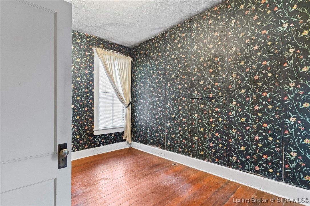 616 Jefferson Street Madison, IN 47250 - Photo 9 of 26