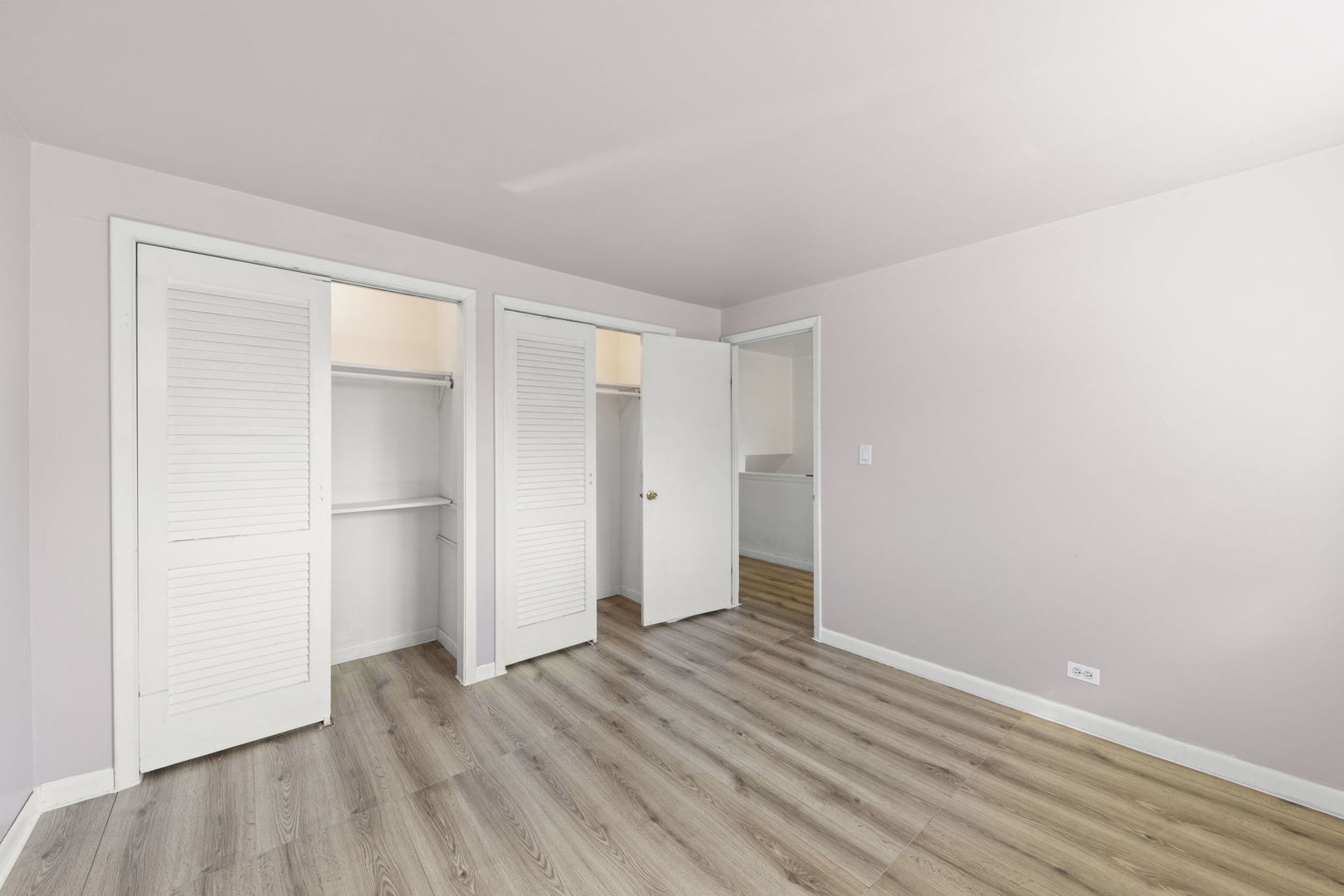 318 South Maple Street Mount Prospect, IL 60056 - Photo 12 of 21 Gallery Image 12