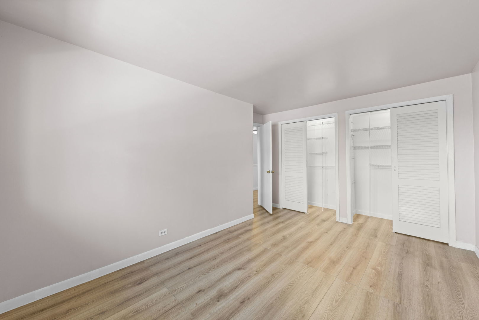 318 South Maple Street Mount Prospect, IL 60056 - Photo 14 of 21 Gallery Image 14