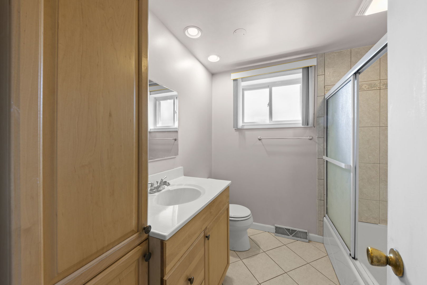 318 South Maple Street Mount Prospect, IL 60056 - Photo 17 of 21 Gallery Image 17