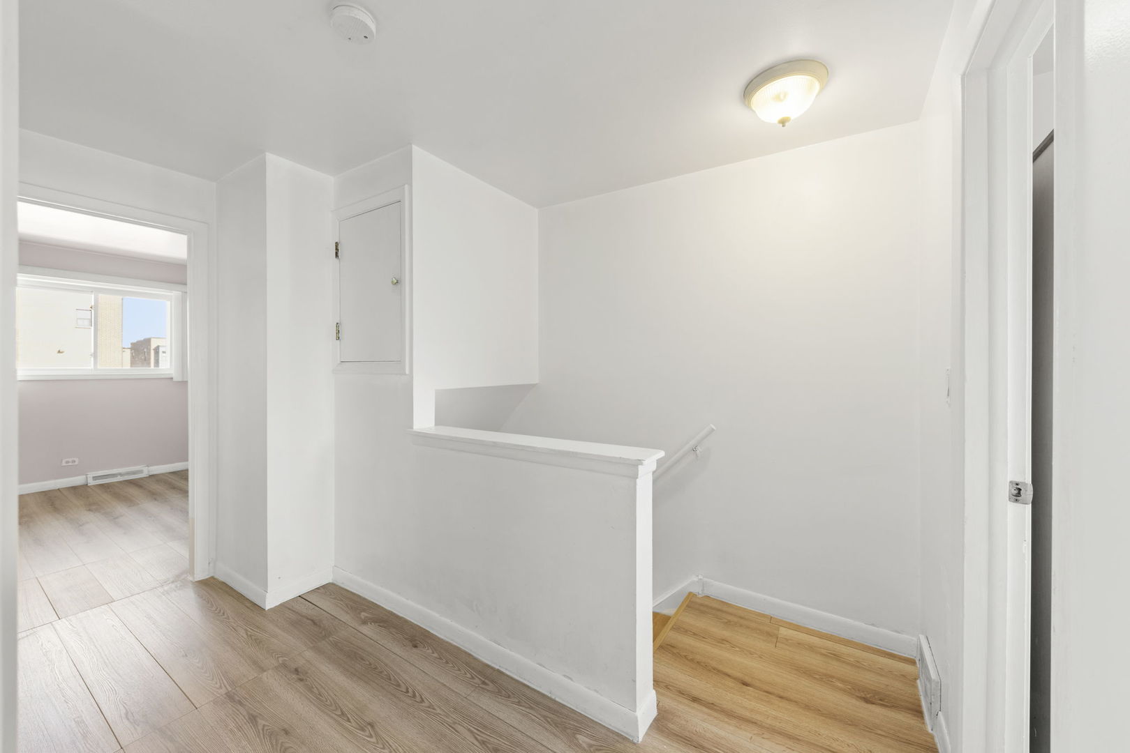 318 South Maple Street Mount Prospect, IL 60056 - Photo 10 of 21 Gallery Image 10