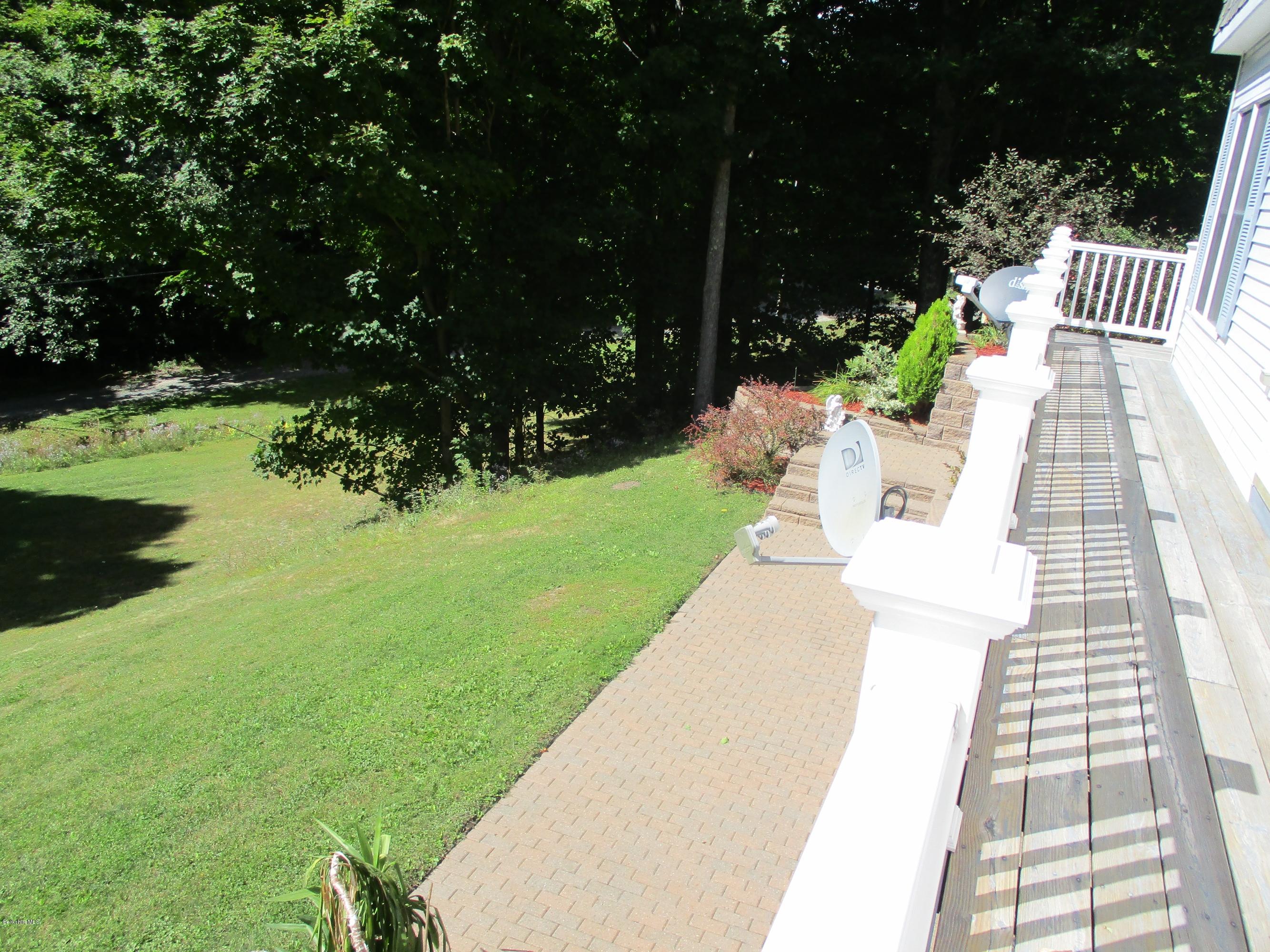 71-73 Jericho Road Hancock, MA 01267 - Photo 6 of 53 Front deck