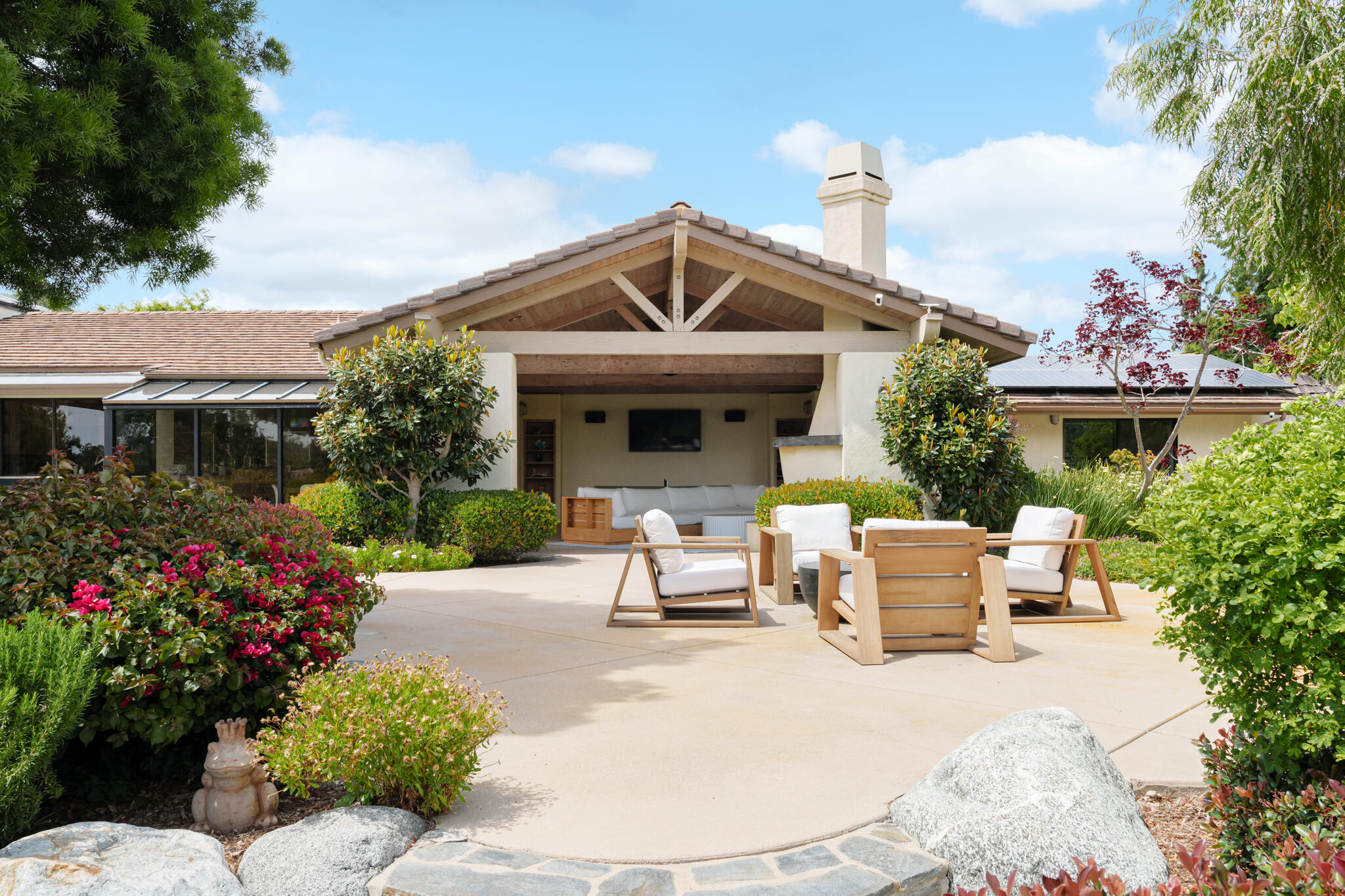 6443 Mimulus Rancho Santa Fe, CA 92067 - Photo 11 of 49 A7R04670-Web