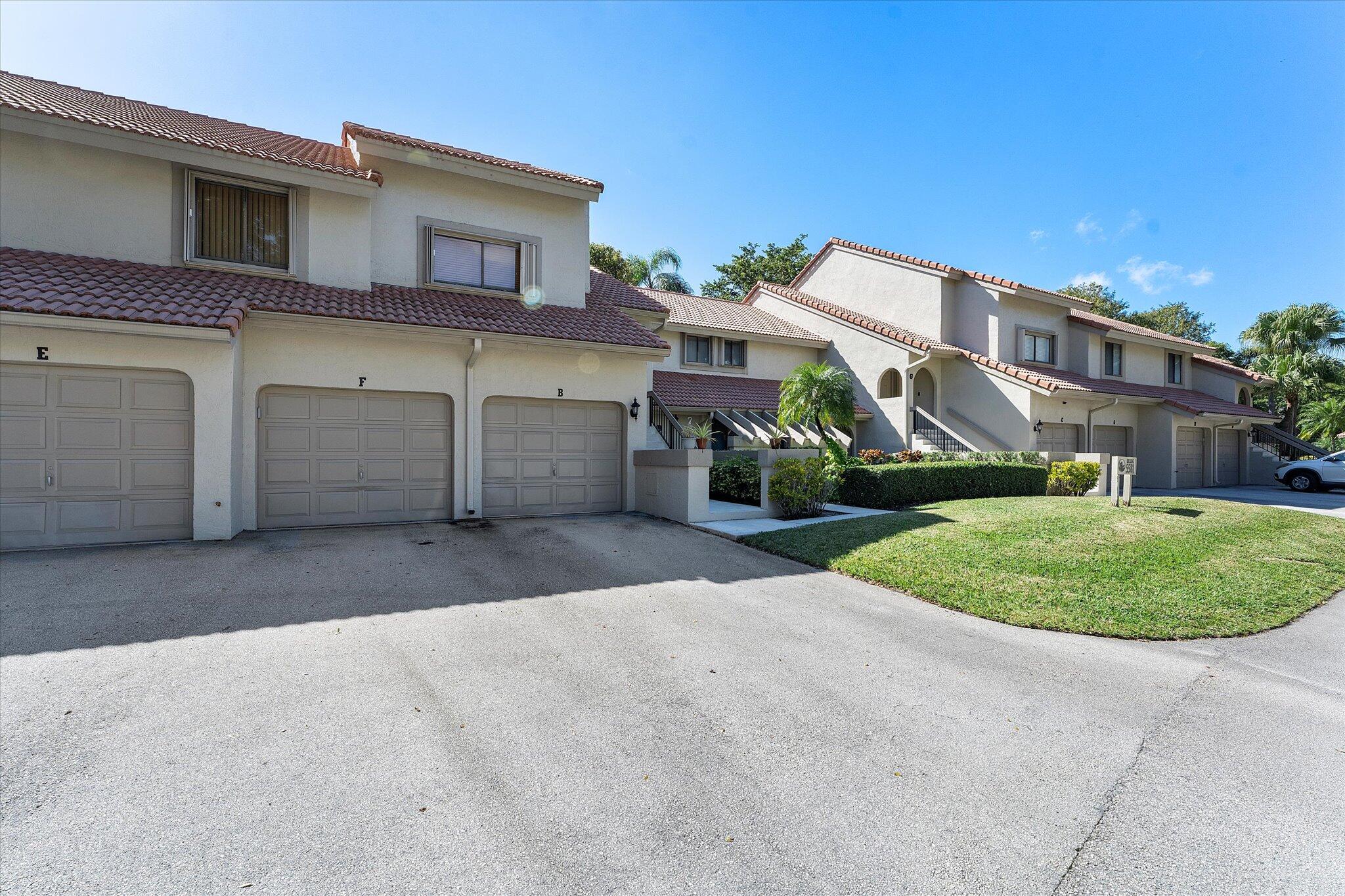 5581 Coach House Circle, Unit B Boca Raton, FL 33486 - Photo 28 of 35 01-5581 Coach House Circle Unit B_001
