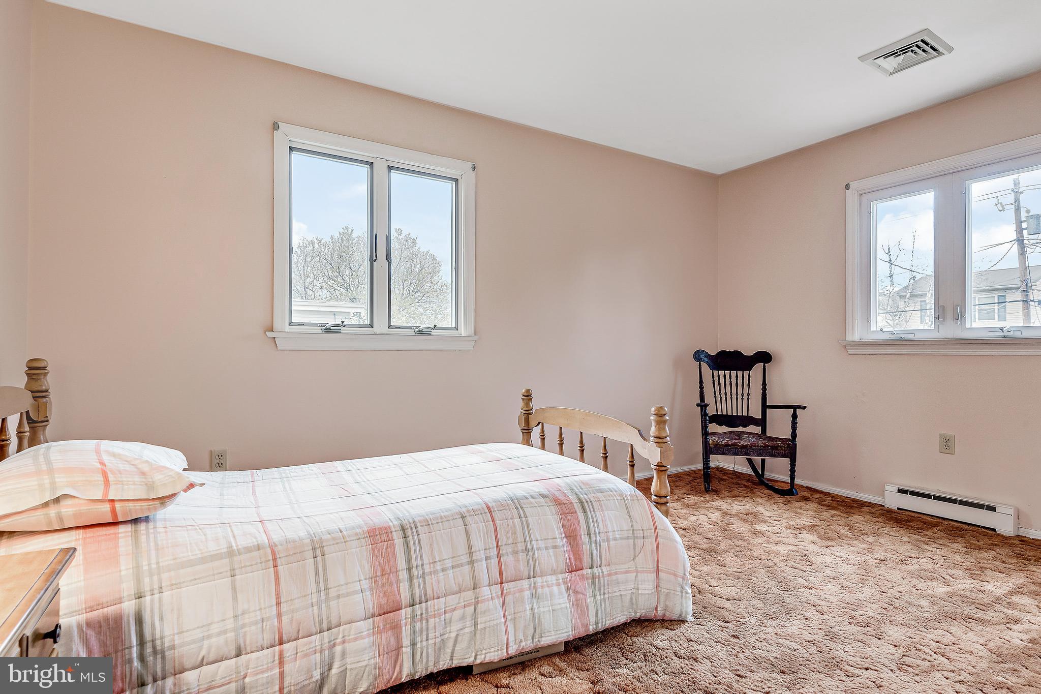 4802 Virginia Road Mechanicsburg, PA 17050 - Photo 16 of 30 2nd bedroom