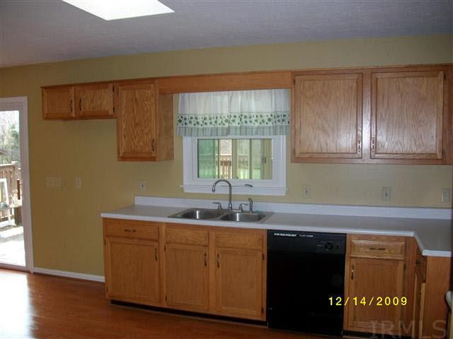 11267 Voyles Road Pekin, IN 47165 - Photo 5 of 7 Gallery Image 5