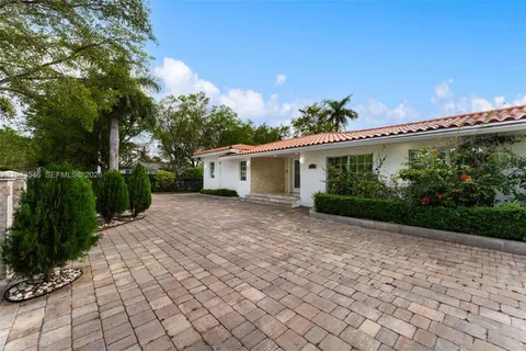 $2,695,000 | 400 Southwest 24th Road, Miami, FL 33129