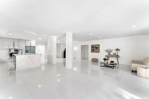 $2,695,000 | 400 Southwest 24th Road, Miami, FL 33129