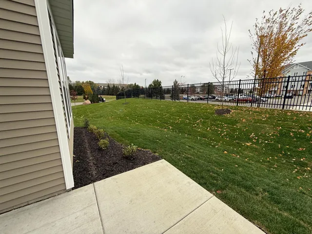 $2,950 | 1791 Hauer Trail, Shakopee, MN 55379