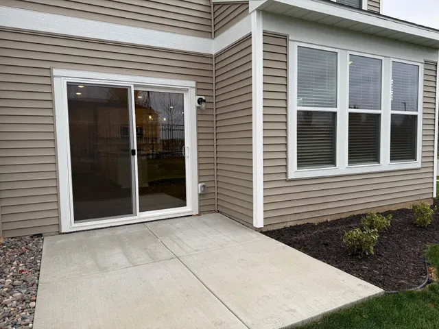 $2,950 | 1791 Hauer Trail, Shakopee, MN 55379