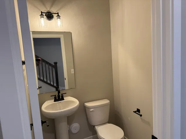 $2,950 | 1791 Hauer Trail, Shakopee, MN 55379