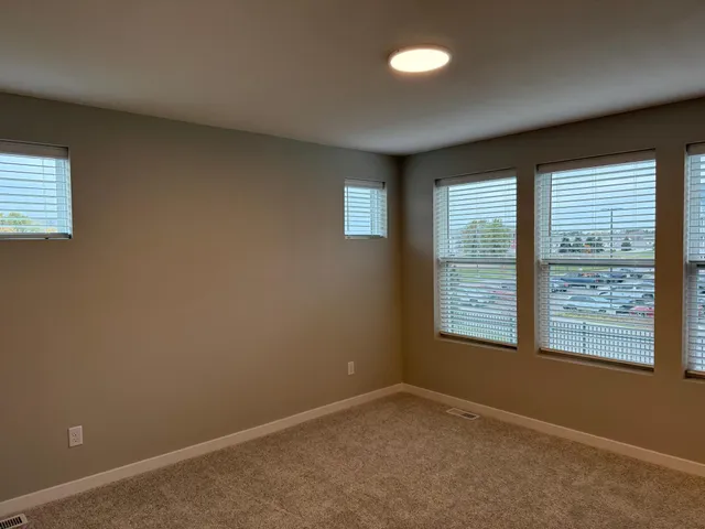 $2,950 | 1791 Hauer Trail, Shakopee, MN 55379