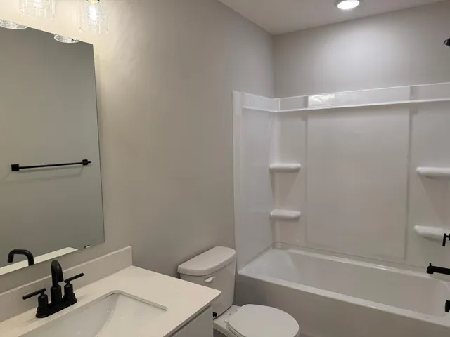 $2,950 | 1791 Hauer Trail, Shakopee, MN 55379