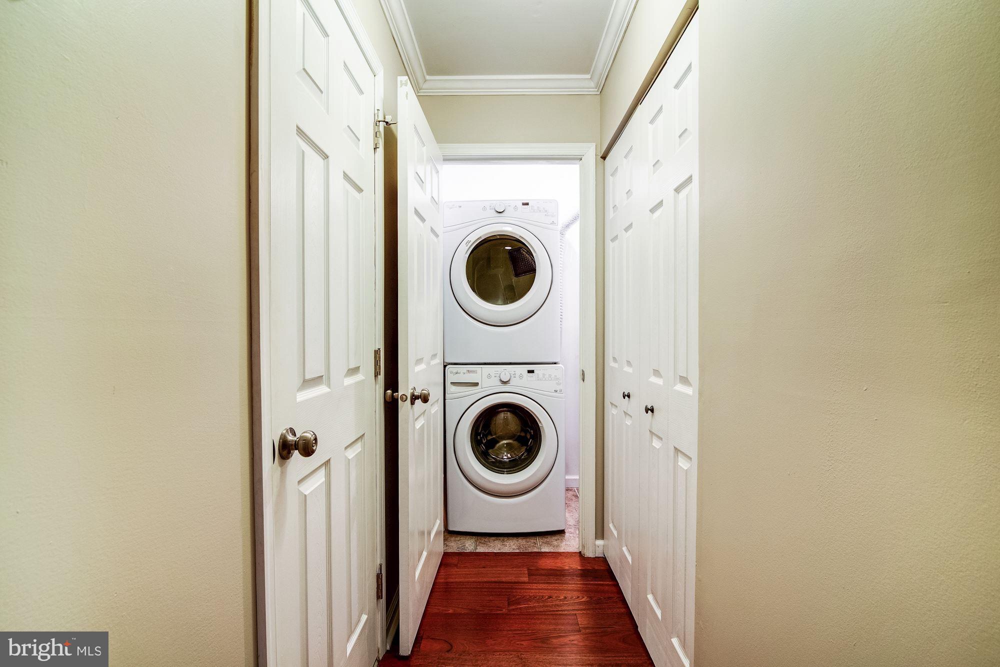 249 Valley Stream Lane Chesterbrook, PA 19087 - Photo 14 of 16 Washer and Dryer Included