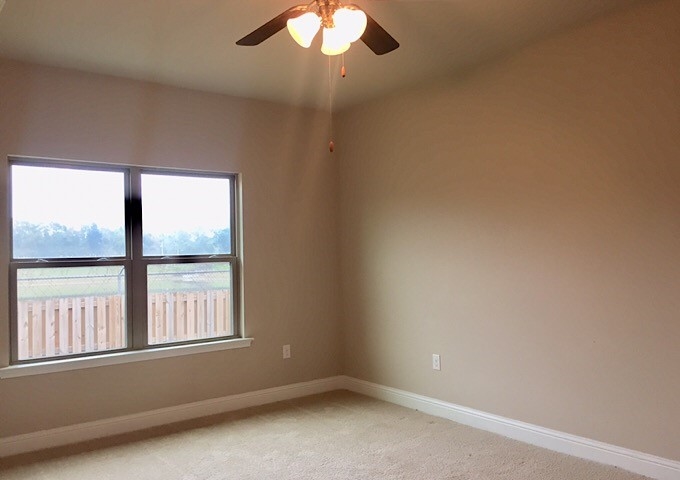 1308 Kairos Loop Foley, AL 36535 - Photo 10 of 40