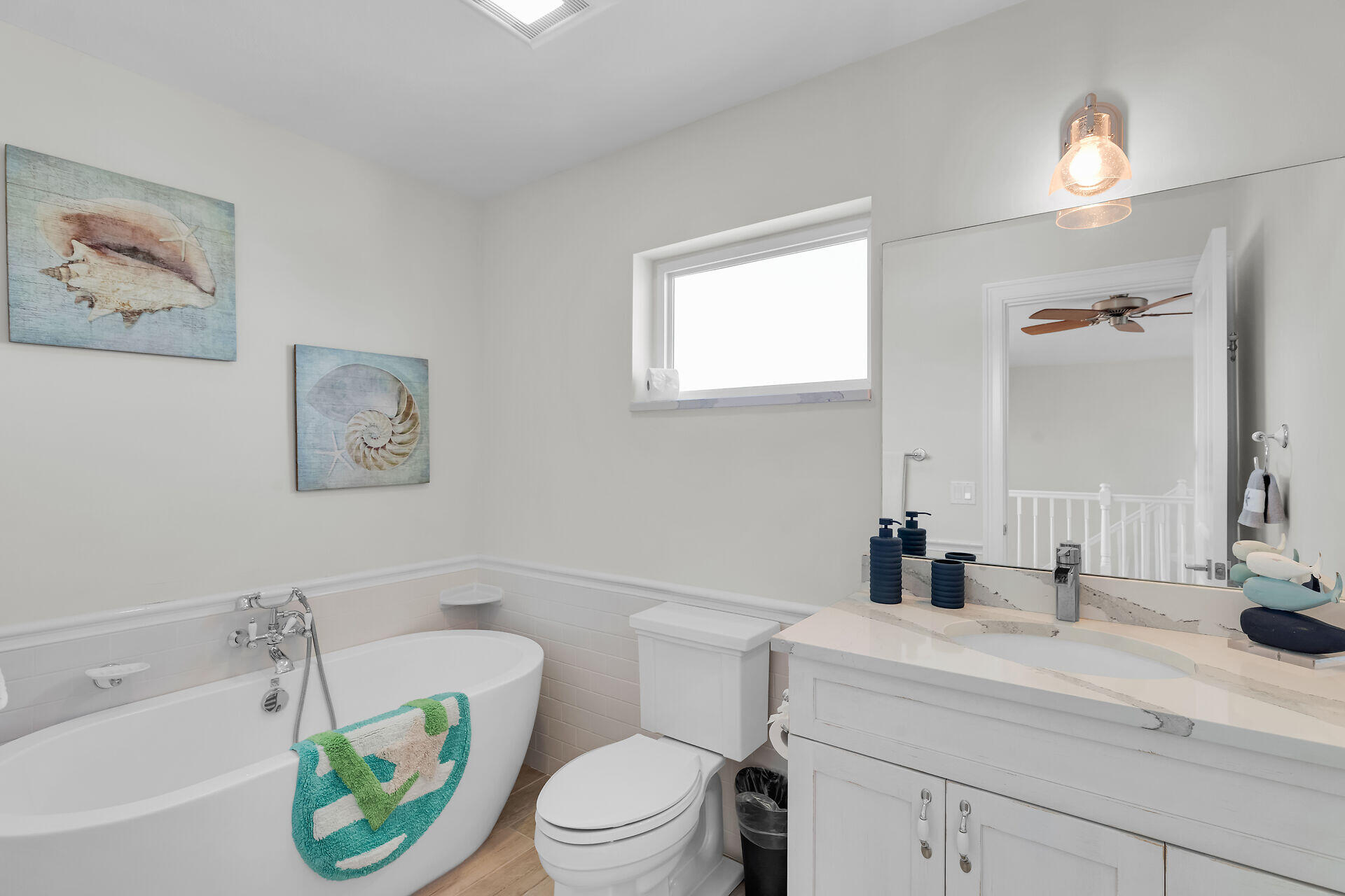 333 Indies Road Summerland Key, FL 33042 - Photo 29 of 66 a bathroom with a toilet a sink and a bathtub