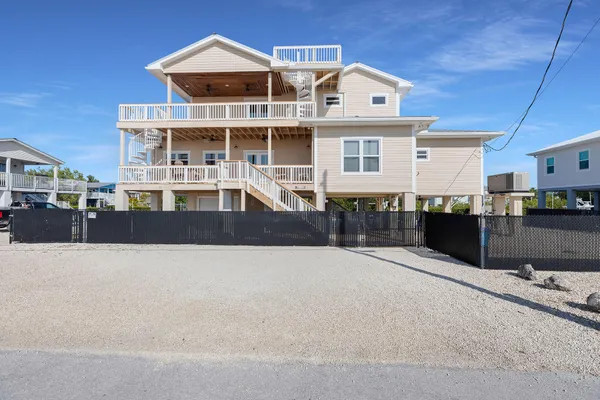 $2,795,000 | 333 Indies Road, Summerland Key, FL 33042