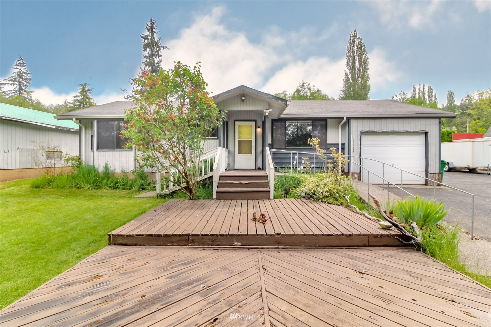 14473 Clayton Road Southeast Port Orchard, WA 98367 - Photo 4 of 33 Gallery Image 4