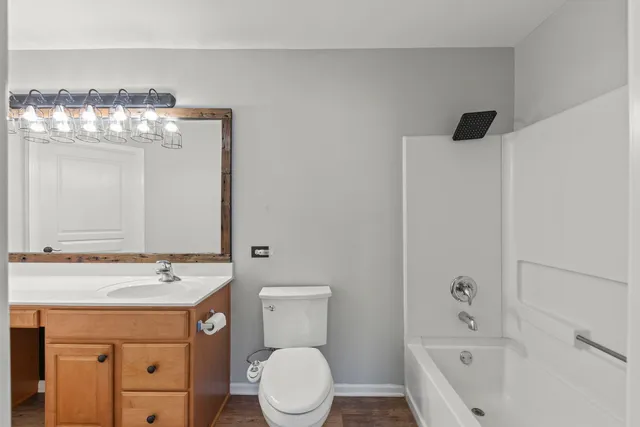 $289,900 | 3220 Bromley Lane, Aurora, IL 60502