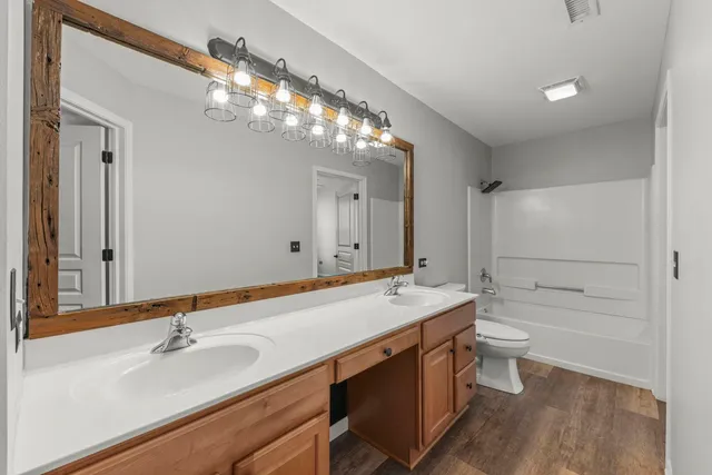 $289,900 | 3220 Bromley Lane, Aurora, IL 60502